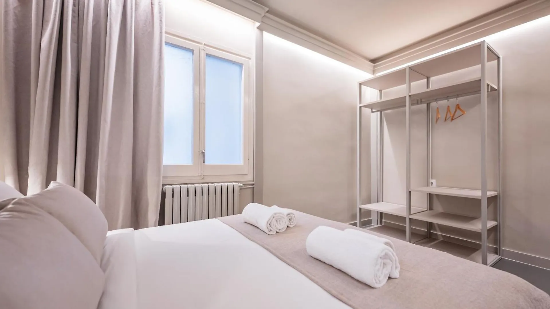 Sweett - Gaudi Avenue Apartment Barcelona